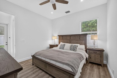 Come see this spectacularly upgraded pool home, the nicest ever - photo 36