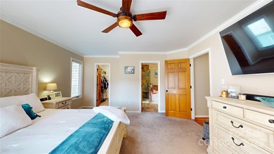 BEAUTIFUL 4 BEDROOM HOME WITH SPECTACULAR GOLF COURSE AND LAKE - photo 37