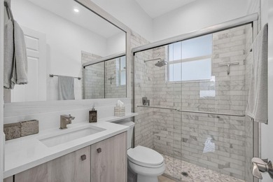 Come see this spectacularly upgraded pool home, the nicest ever - photo 38
