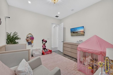 Come see this spectacularly upgraded pool home, the nicest ever - photo 42