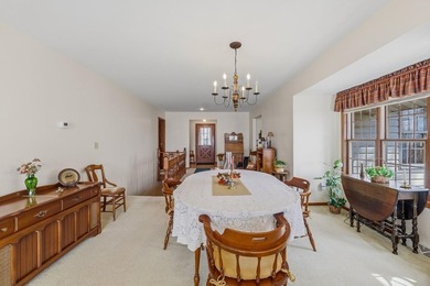 Opportunity to own a 5 bedroom/2 bath home on beautiful Green - photo 25