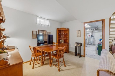 Opportunity to own a 5 bedroom/2 bath home on beautiful Green - photo 37