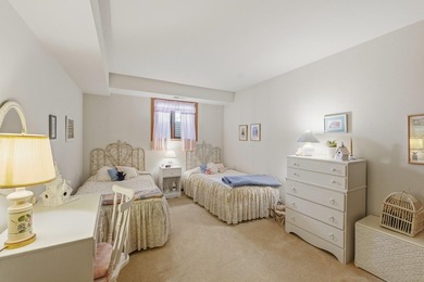 Opportunity to own a 5 bedroom/2 bath home on beautiful Green - photo 40