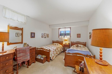 Opportunity to own a 5 bedroom/2 bath home on beautiful Green - photo 42
