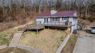 Peaceful Valley Lake Home For Sale in Owensville Missouri
