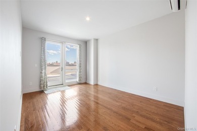 This luxurious condominium penthouse atop a modern elevator - photo 12