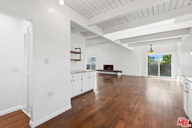 Just steps from the sand, this beautiful triplex sits on a prime - photo 15