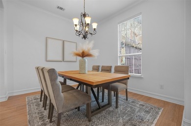 Beautifully maintained and move-in ready home in the highly - photo 5