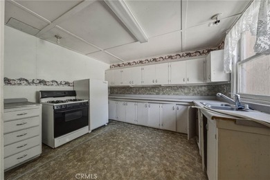 Located in the historic Plaza district of Clearlake Oaks, this - photo 7