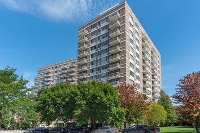Lake Michigan - Cook County Condo For Sale in Chicago Illinois
