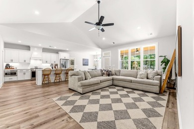 Welcome to 410 Old Plantation Drive, a nearly new home in Hagley - photo 6