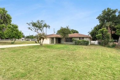 Lake Minneola Home Sale Pending in Minneola Florida