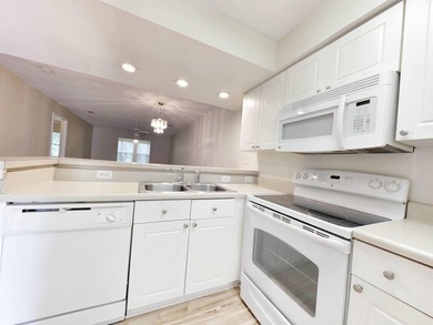 Second floor 2 bedroom/ 2 full bathroom condo located in the - photo 14