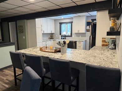 Fully remodeled 5-bedroom home on Hill Island in Cedarville with - photo 18