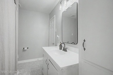 Conveniently located close to the beach, shopping, dining, and - photo 19
