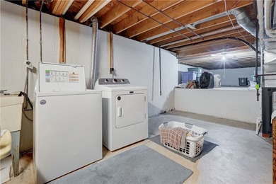 OPEN THE DOOR TO EASY ONE-FLOOR LIVING! This well-maintained - photo 30