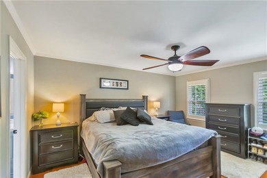 BRAND NEW ROOF WITH TRANSFERRABLE WARRANTY!! Just in time for - photo 32