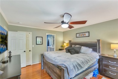 BRAND NEW ROOF WITH TRANSFERRABLE WARRANTY!! Just in time for - photo 33