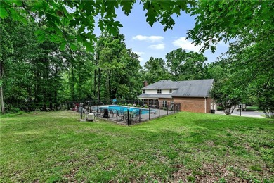 BRAND NEW ROOF WITH TRANSFERRABLE WARRANTY!! Just in time for - photo 40