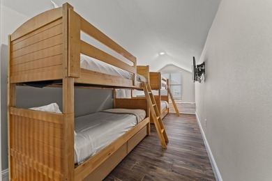Priced to sell, this turn key rental machine w/ private pool AND - photo 44
