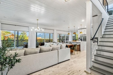 EPIC Mountain Views and solid rental history! Welcome to 839 - photo 7