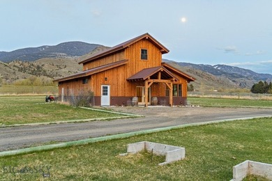 Gardiner Montana riverfront property. Overlooking the iconic - photo 5