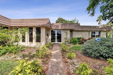 Welcome home to this beautifully maintained 3-bedroom, 3-bath - photo 2