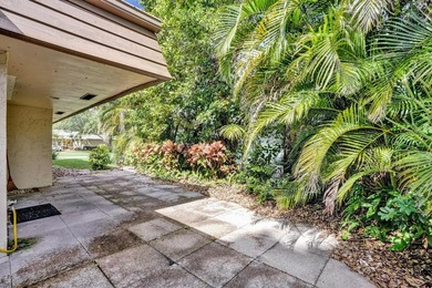 Welcome home to this beautifully maintained 3-bedroom, 3-bath - photo 7