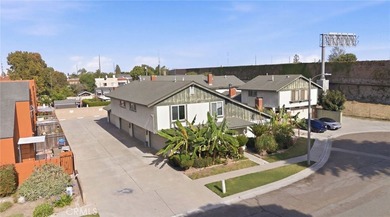 Nestled in a quiet cul-de-sac, this highly desirable front unit - photo 2