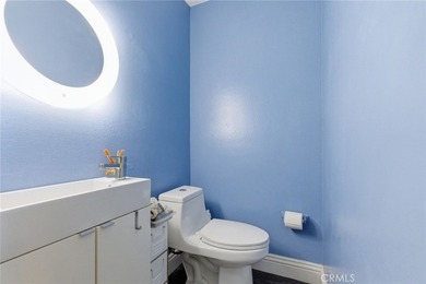 Nestled in a quiet cul-de-sac, this highly desirable front unit - photo 6