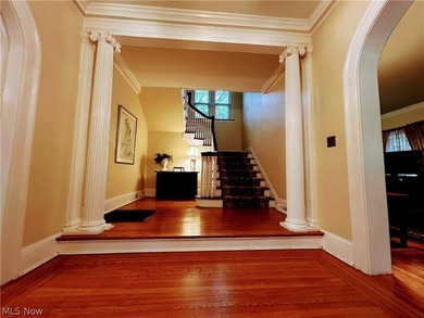 Prepare to be wowed! Homes like this don't come on the market - photo 14