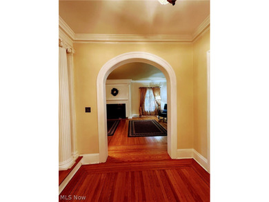 Prepare to be wowed! Homes like this don't come on the market - photo 17
