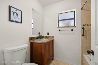 Enjoy comfort, convenience, and style in this beautifully - photo 20