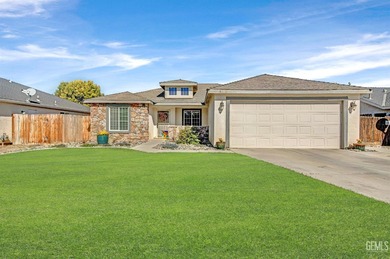 (private lake, pond, creek) Home For Sale in Bakersfield California