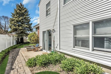 Welcome home to this beautiful Colonial in the highly - photo 29