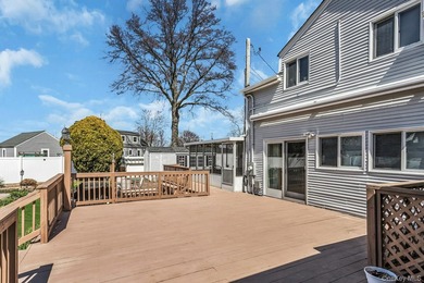 Welcome home to this beautiful Colonial in the highly - photo 35