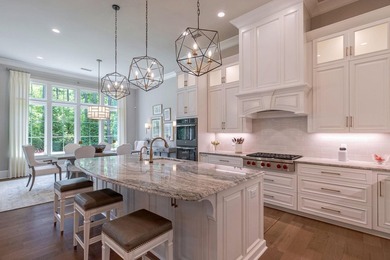 IMPECCABLY MAINTAINED CUSTOM HOME IN THE COVETED PARROTTS POINT - photo 14