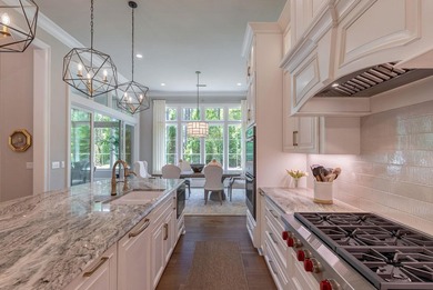 IMPECCABLY MAINTAINED CUSTOM HOME IN THE COVETED PARROTTS POINT - photo 16