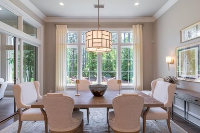 IMPECCABLY MAINTAINED CUSTOM HOME IN THE COVETED PARROTTS POINT - photo 18