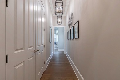 IMPECCABLY MAINTAINED CUSTOM HOME IN THE COVETED PARROTTS POINT - photo 28