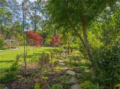 Positioned in the prestigious Hampton Point Subdivision, this - photo 29