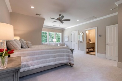 IMPECCABLY MAINTAINED CUSTOM HOME IN THE COVETED PARROTTS POINT - photo 32