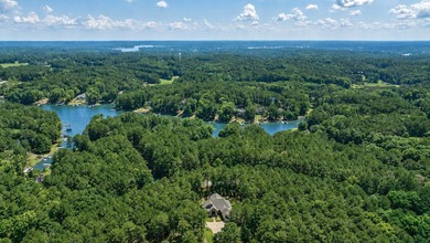 IMPECCABLY MAINTAINED CUSTOM HOME IN THE COVETED PARROTTS POINT - photo 41