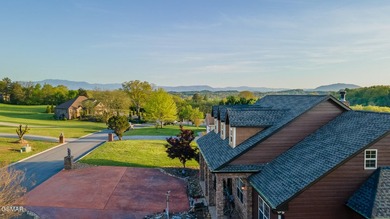 Welcome to this truly one-of-a-kind mountain retreat offering - photo 3