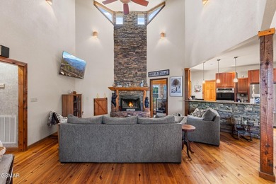 Welcome to this truly one-of-a-kind mountain retreat offering - photo 7
