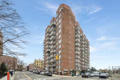 Welcome to this inviting residence at 85-15 Main Street, ideally - photo 12