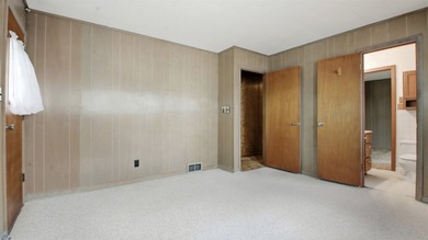 Bring your vision to beautiful Sand Lake. This year-round 4 - photo 12