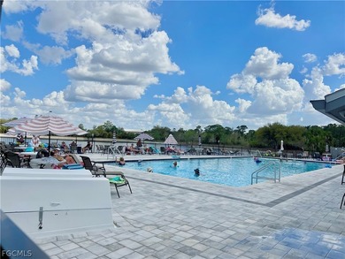 (private lake, pond, coastal) Condo Sale Pending in Fort Myers Florida