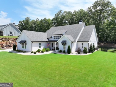 Welcome to an exceptional home in one of Newnan's most desirable - photo 4
