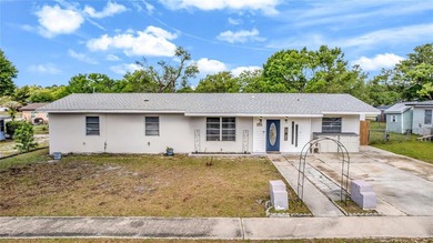 Beautifully updated home in the heart of Deltona! This move-in - photo 2